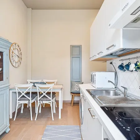 Acquazzurra, Typical Hoyse Center * 비아레지오