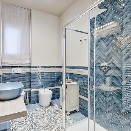 Acquazzurra, Typical Hoyse Center 펜션 *